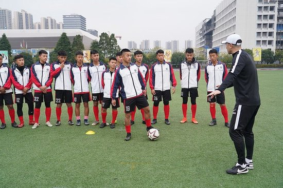 不断向互动娱乐媒体的战略目标稳步迈进。展示图片